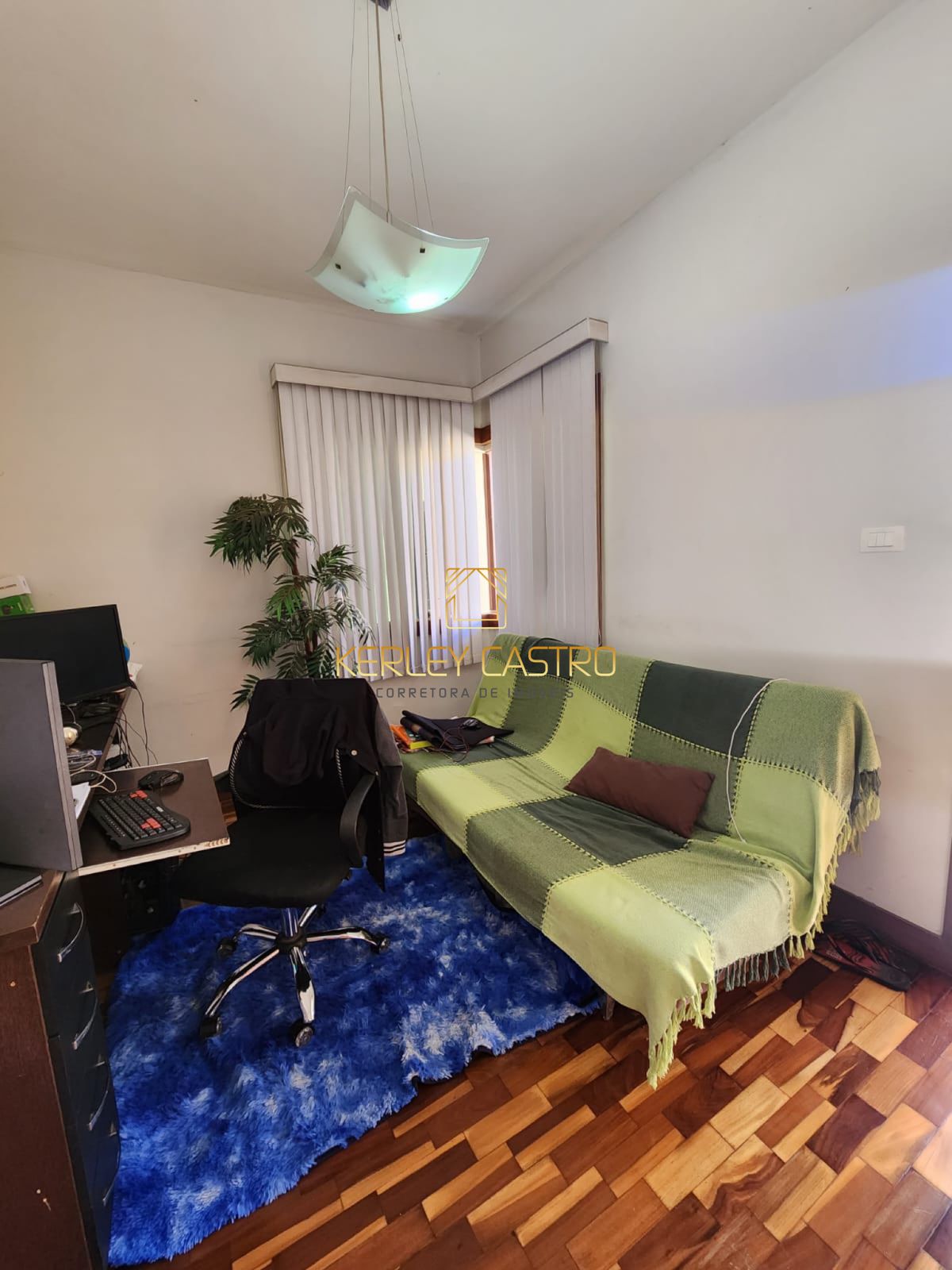 VENDO ÓTIMA CASA NO BAIRRO SANTA RITA DE CÁSSIA 